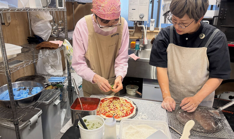画像28954：【🍕親子でピザ焼き体験！】